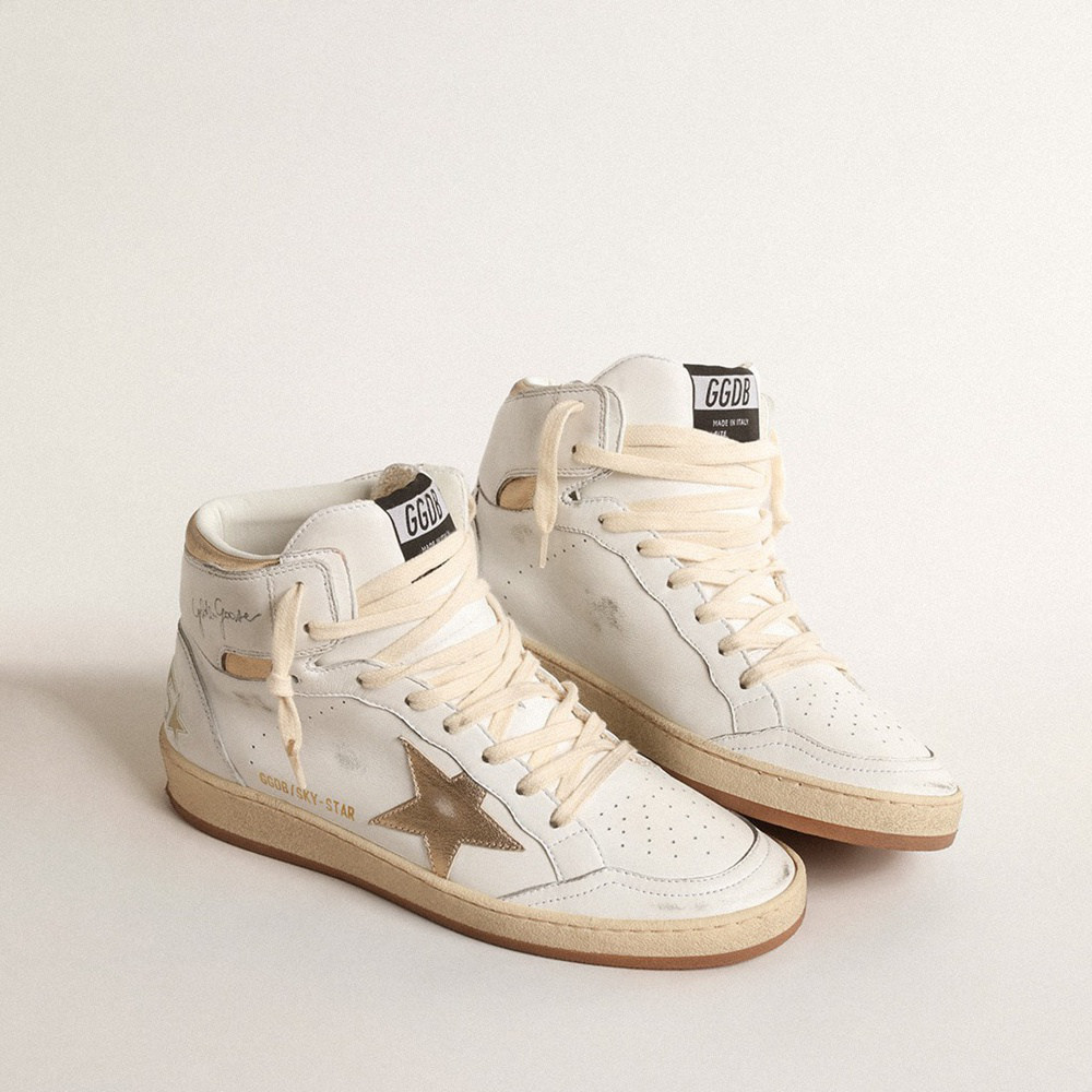 Golden Goose Sky-Star In White Nappa Leather With Gold Metallic Leather Star And Heel Tab GWF00230.F004633.11522