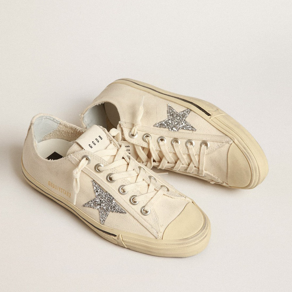 Golden Goose V-Star In Beige Canvas With A Silver Glitter Star GWF00129.F004061.15260