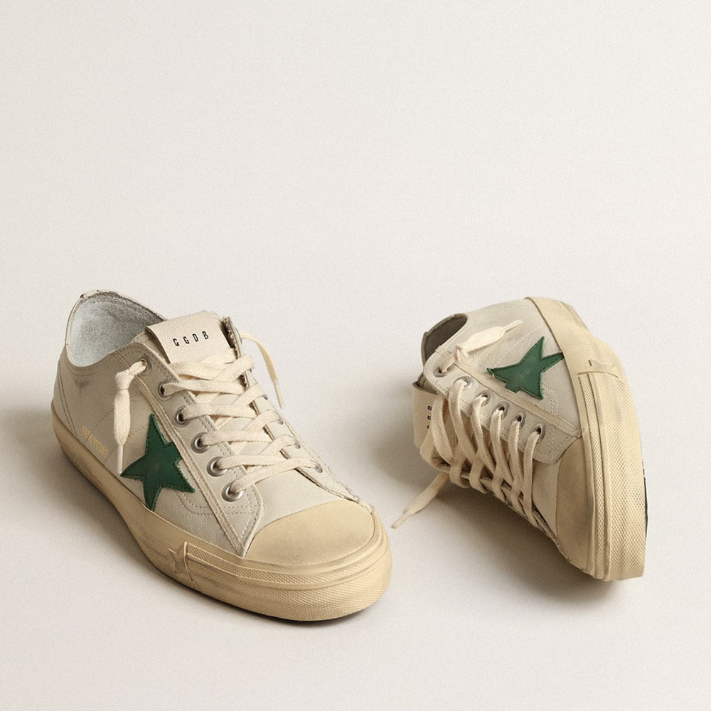 Golden Goose V-Star In Glossy Leather With Green Leather Star GMF00129.F004023.10502